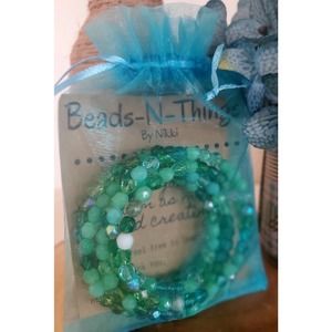 Czech Glass Bead Bracelet, memory wire bracelet